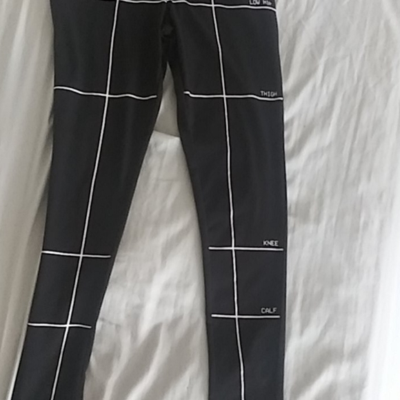 Black linen detail leggings - Picture 3 of 8